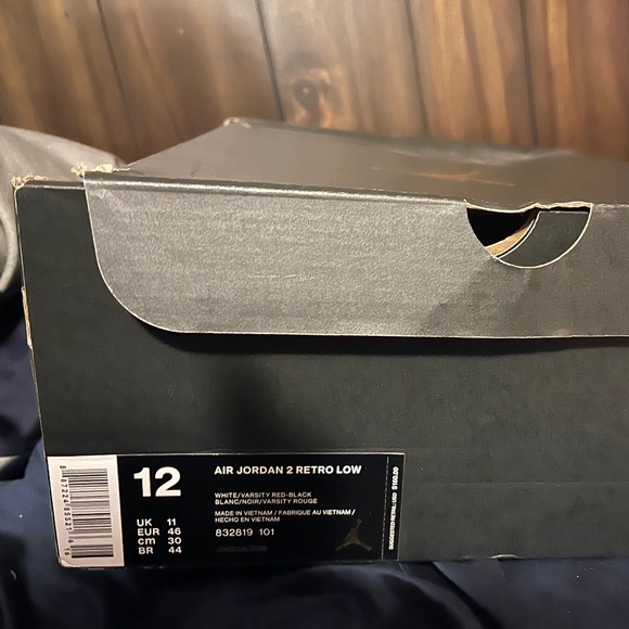 2016 Air Jordan II Lows SZ 12 never out of the box !!! main image 4